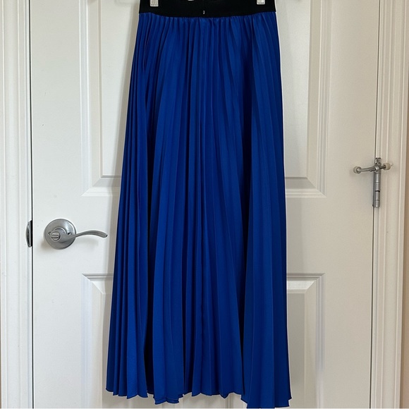 SOLD! on Ebay SportMax|Code MaxMara Label-cat Pleated Skirt.Size:IT40 US4/6. - Picture 11 of 14